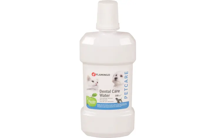 Flamingo Petcare Dental Care Water (300 ml) – Tečnost za dentalnu njegu pasa i mačaka sa ukusom zelene jabuke